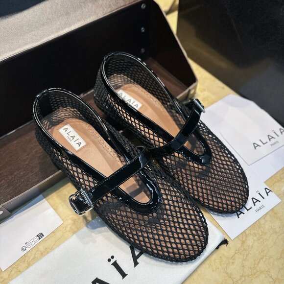 Alaia Black Mesh Flats with Diamond Texture - Picture 1 of 6